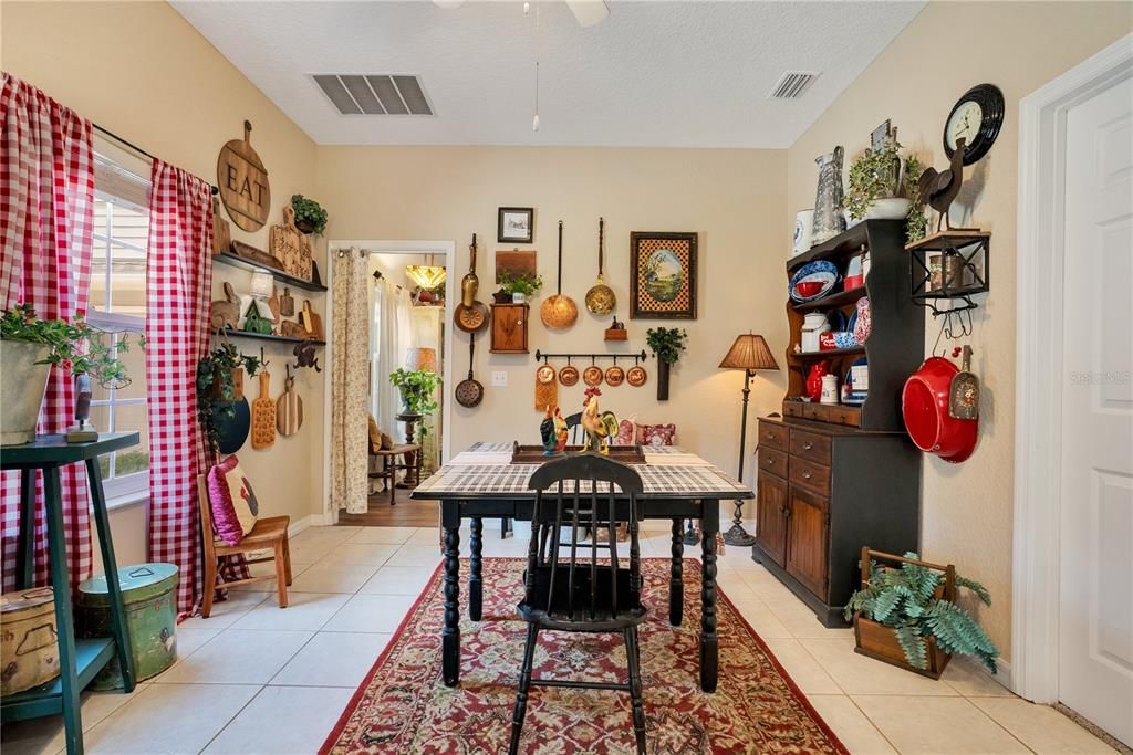 For Sale: $850,000 (5 beds, 3 baths, 4127 Square Feet)