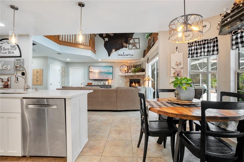 For Sale: $850,000 (5 beds, 3 baths, 4127 Square Feet)