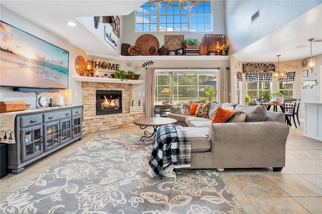 For Sale: $850,000 (5 beds, 3 baths, 4127 Square Feet)