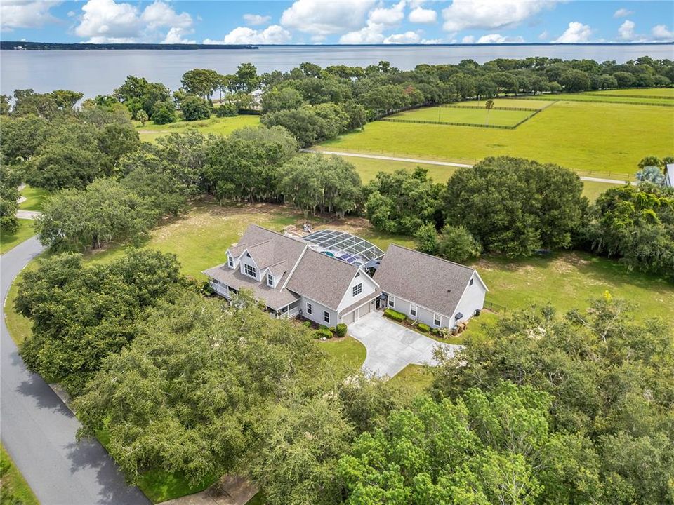 For Sale: $850,000 (5 beds, 3 baths, 4127 Square Feet)