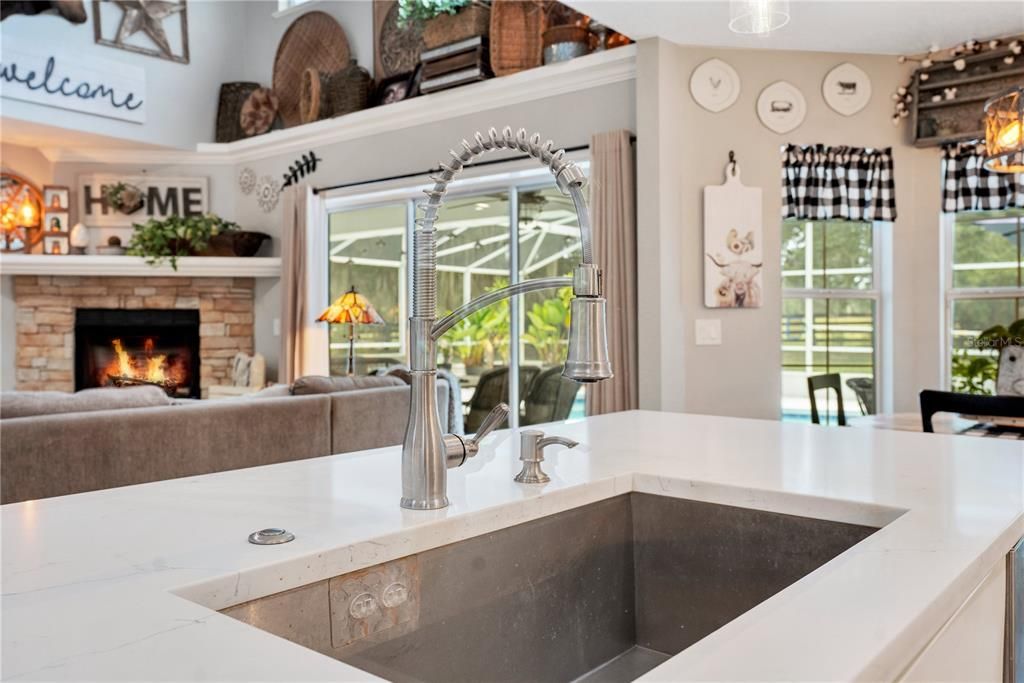 For Sale: $850,000 (5 beds, 3 baths, 4127 Square Feet)