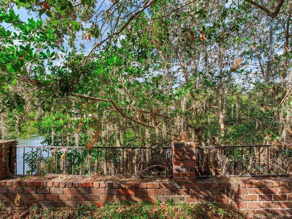 На продажу: $5,200,000 (0.59 acres)