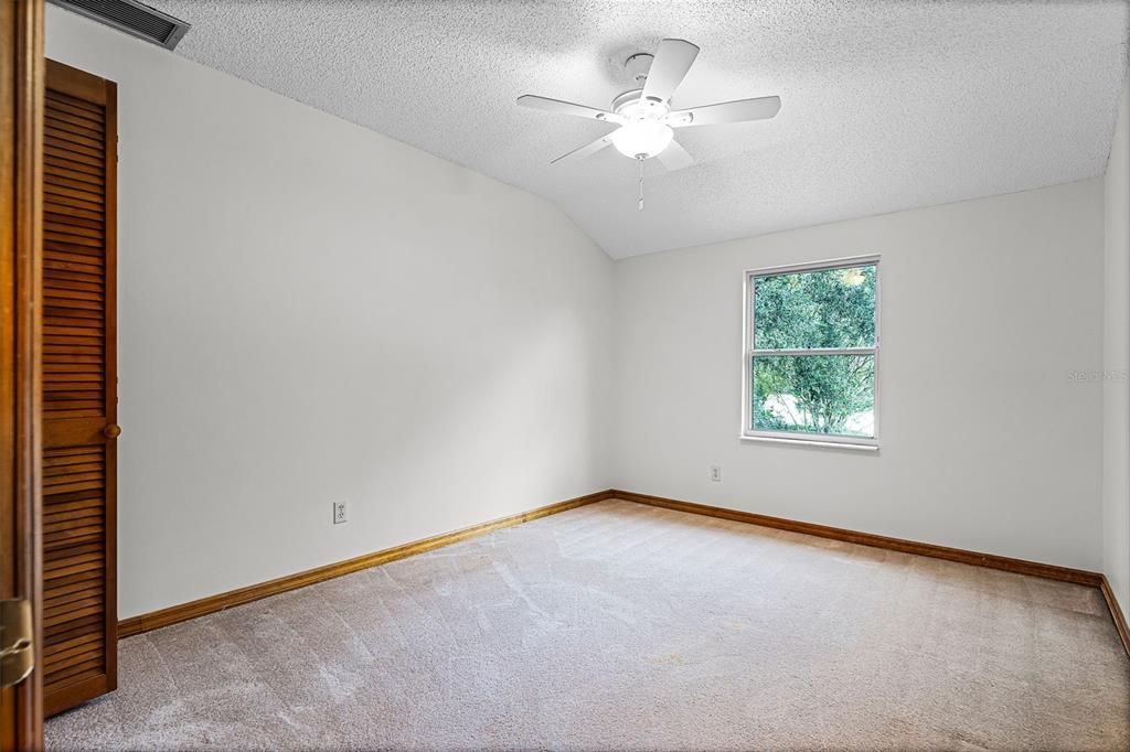 合同活跃: $750,000 (4 贝兹, 3 浴室, 2497 平方英尺)