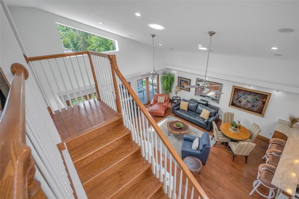 合同活跃: $648,500 (3 贝兹, 2 浴室, 2207 平方英尺)