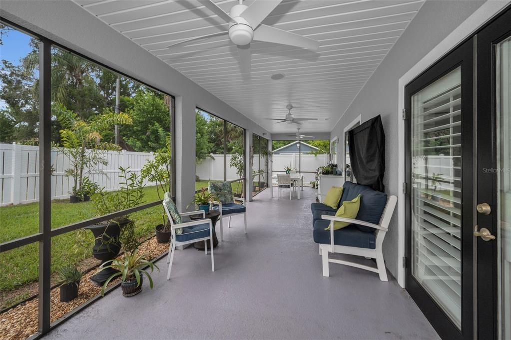 合同活跃: $648,500 (3 贝兹, 2 浴室, 2207 平方英尺)