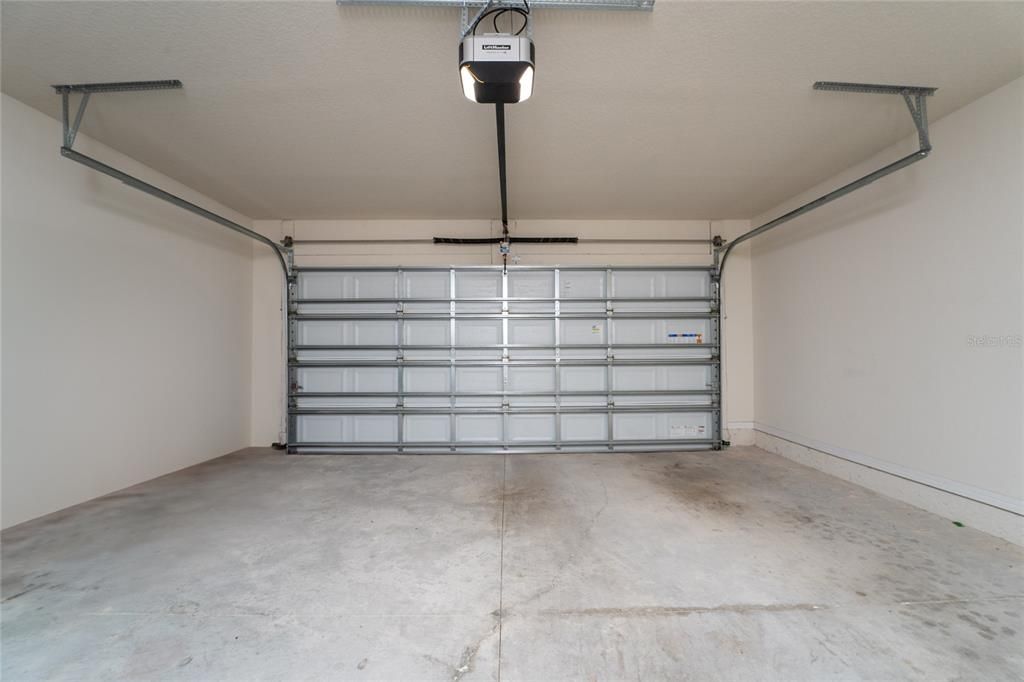 Active With Contract: $434,900 (4 beds, 3 baths, 1809 Square Feet)