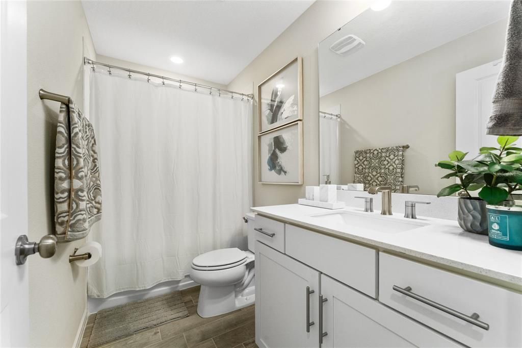 Active With Contract: $434,900 (4 beds, 3 baths, 1809 Square Feet)