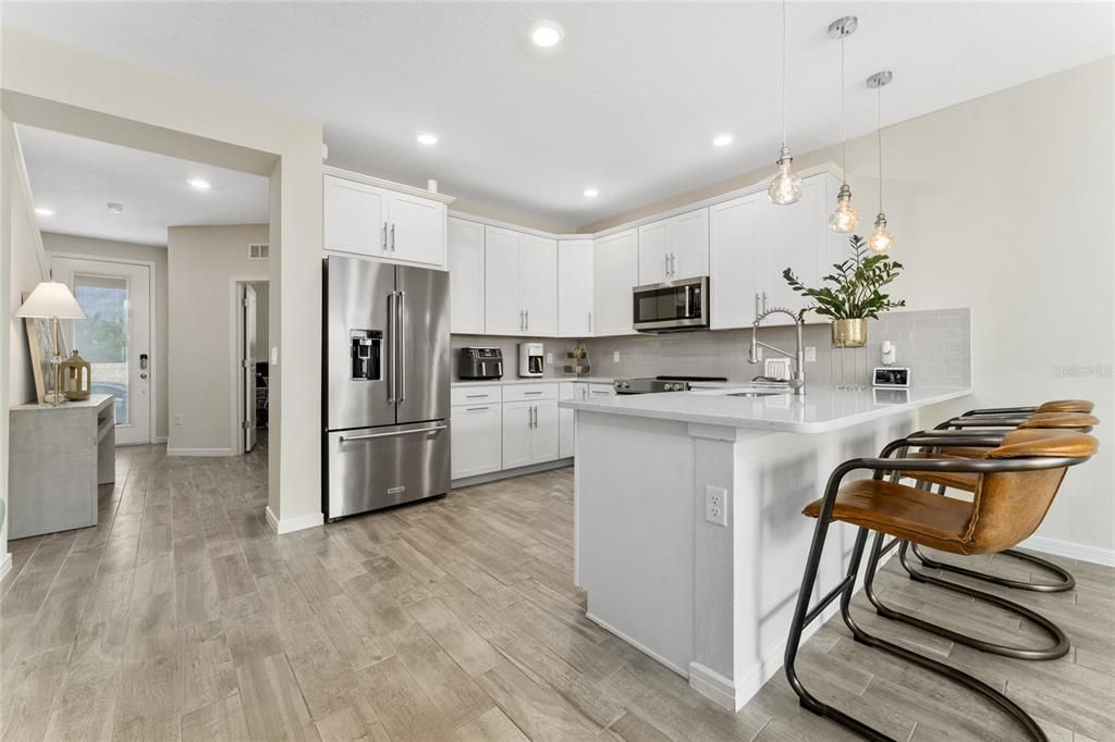 Active With Contract: $434,900 (4 beds, 3 baths, 1809 Square Feet)