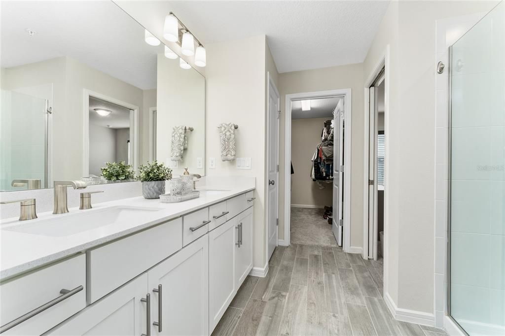 Active With Contract: $434,900 (4 beds, 3 baths, 1809 Square Feet)