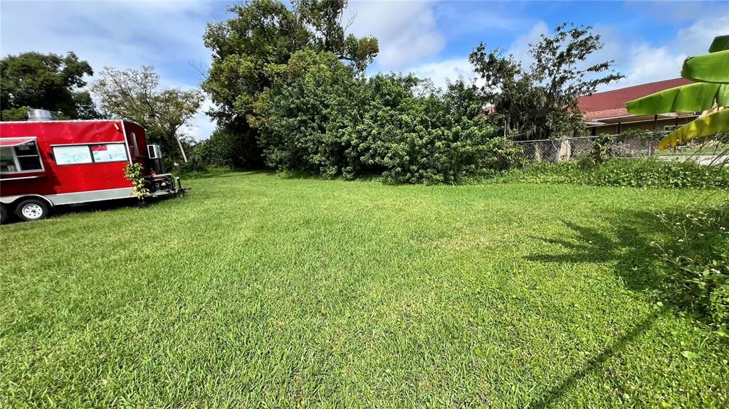 待售: $150,000 (0.25 acres)