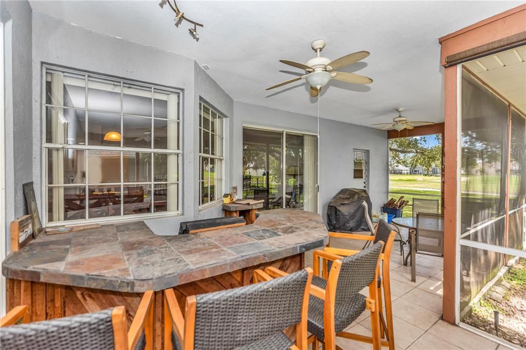 待售: $440,000 (4 贝兹, 3 浴室, 2486 平方英尺)