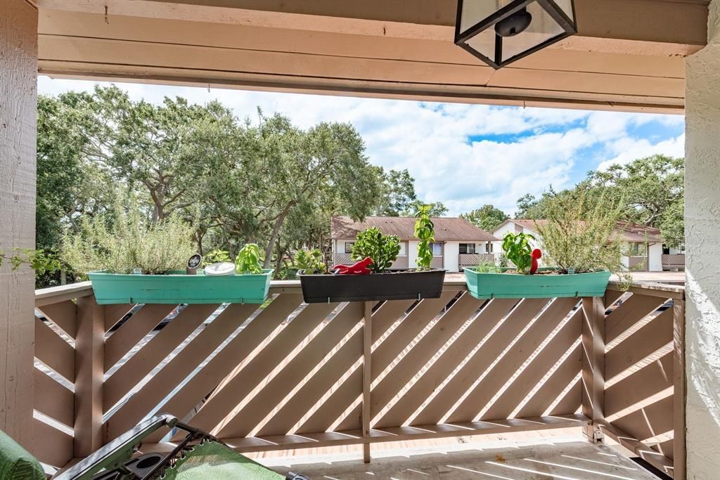 待售: $235,000 (2 贝兹, 2 浴室, 1060 平方英尺)