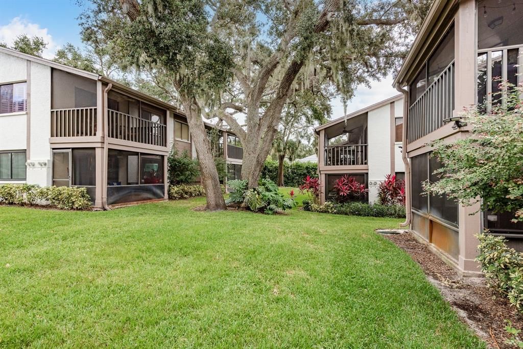 待售: $235,000 (2 贝兹, 2 浴室, 1060 平方英尺)