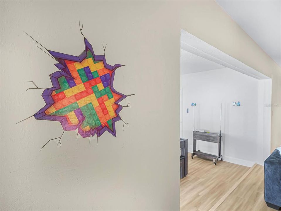 На продажу: $550,000 (5 спален, 2 ванн, 2006 Квадратных фут)