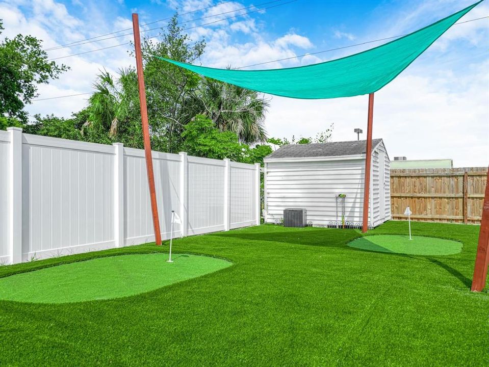 На продажу: $550,000 (5 спален, 2 ванн, 2006 Квадратных фут)