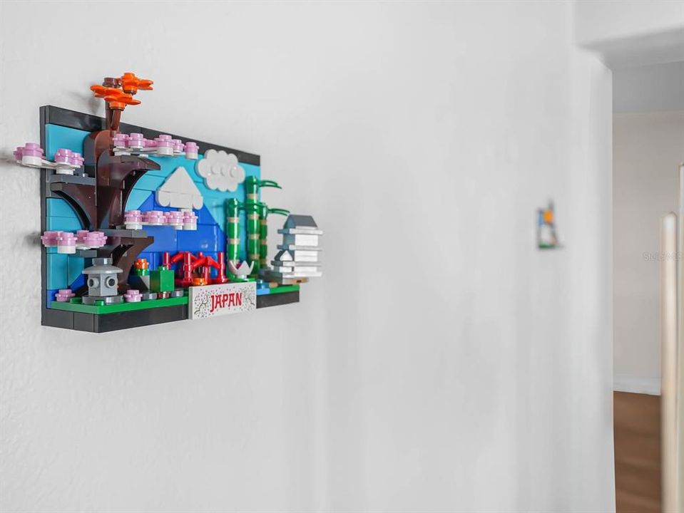 На продажу: $550,000 (5 спален, 2 ванн, 2006 Квадратных фут)