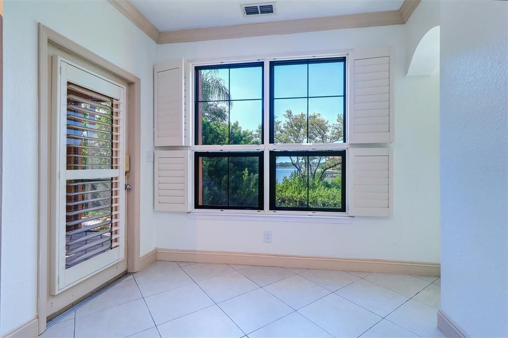 На продажу: $585,000 (3 спален, 2 ванн, 2078 Квадратных фут)