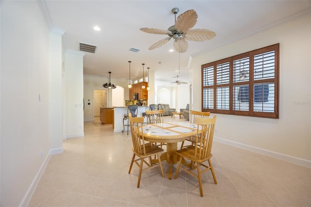 Active With Contract: $619,000 (4 beds, 2 baths, 2371 Square Feet)