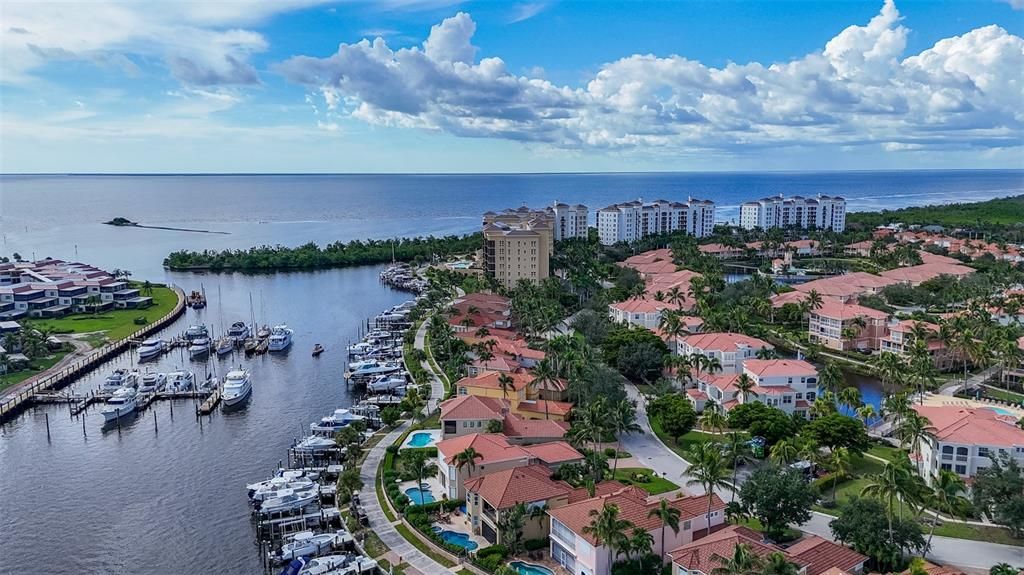 Active With Contract: $619,000 (4 beds, 2 baths, 2371 Square Feet)