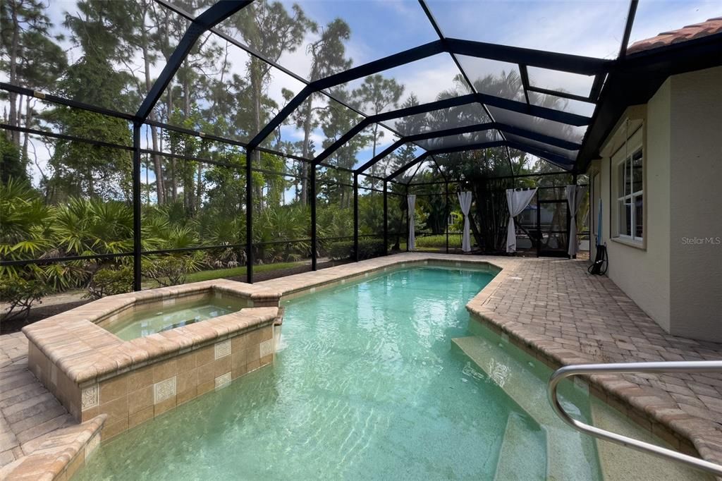 Active With Contract: $619,000 (4 beds, 2 baths, 2371 Square Feet)