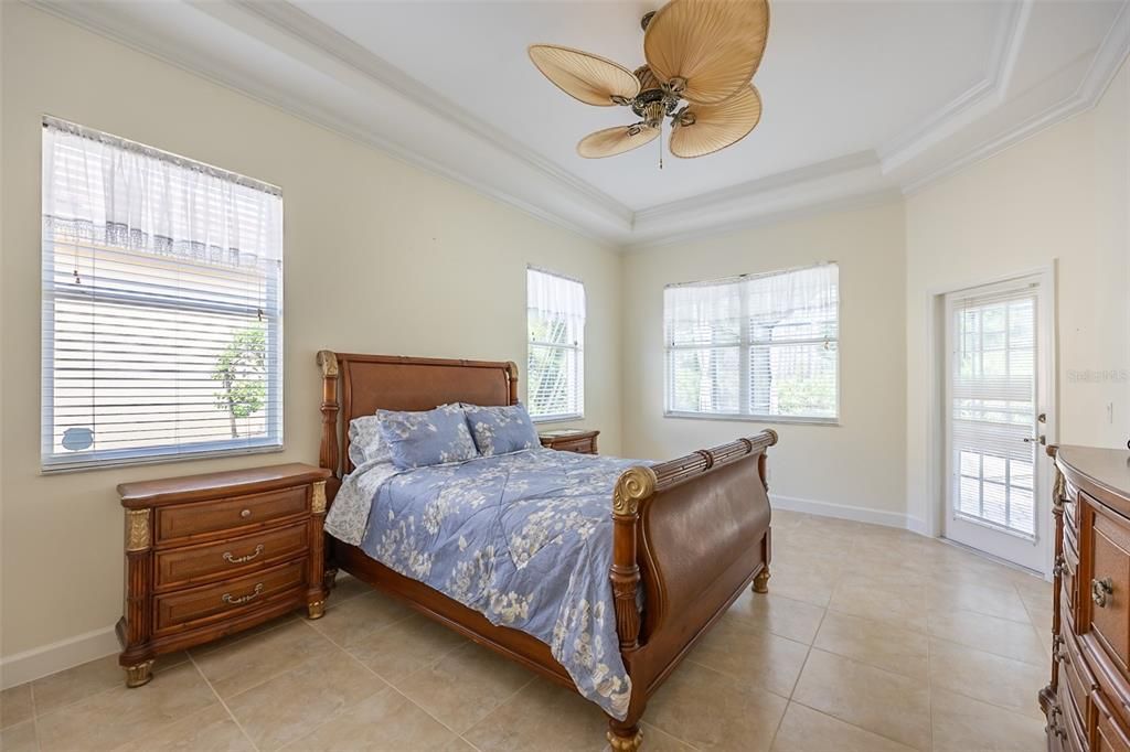 Active With Contract: $619,000 (4 beds, 2 baths, 2371 Square Feet)