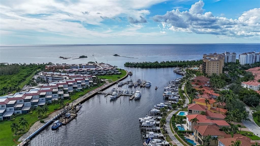 Active With Contract: $619,000 (4 beds, 2 baths, 2371 Square Feet)