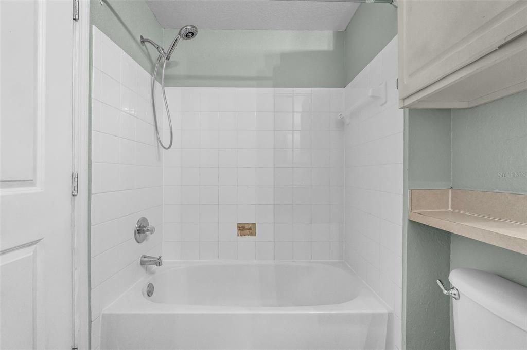 Activo con contrato: $145,000 (1 camas, 1 baños, 636 Pies cuadrados)