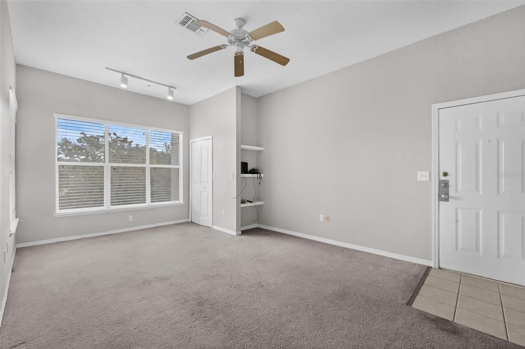 Activo con contrato: $145,000 (1 camas, 1 baños, 636 Pies cuadrados)