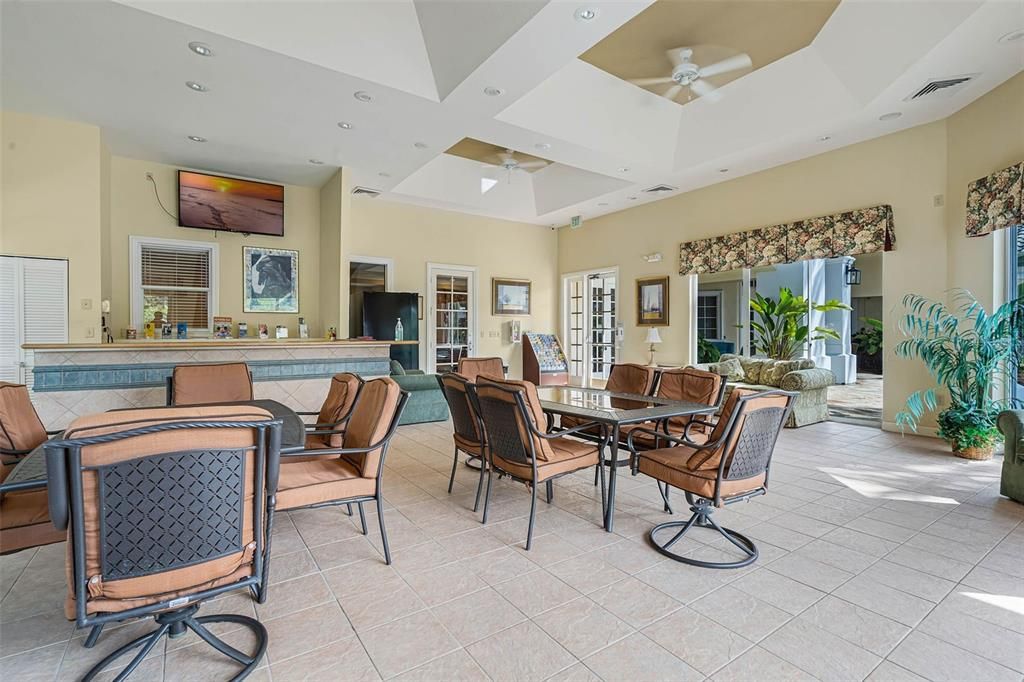 Activo con contrato: $145,000 (1 camas, 1 baños, 636 Pies cuadrados)