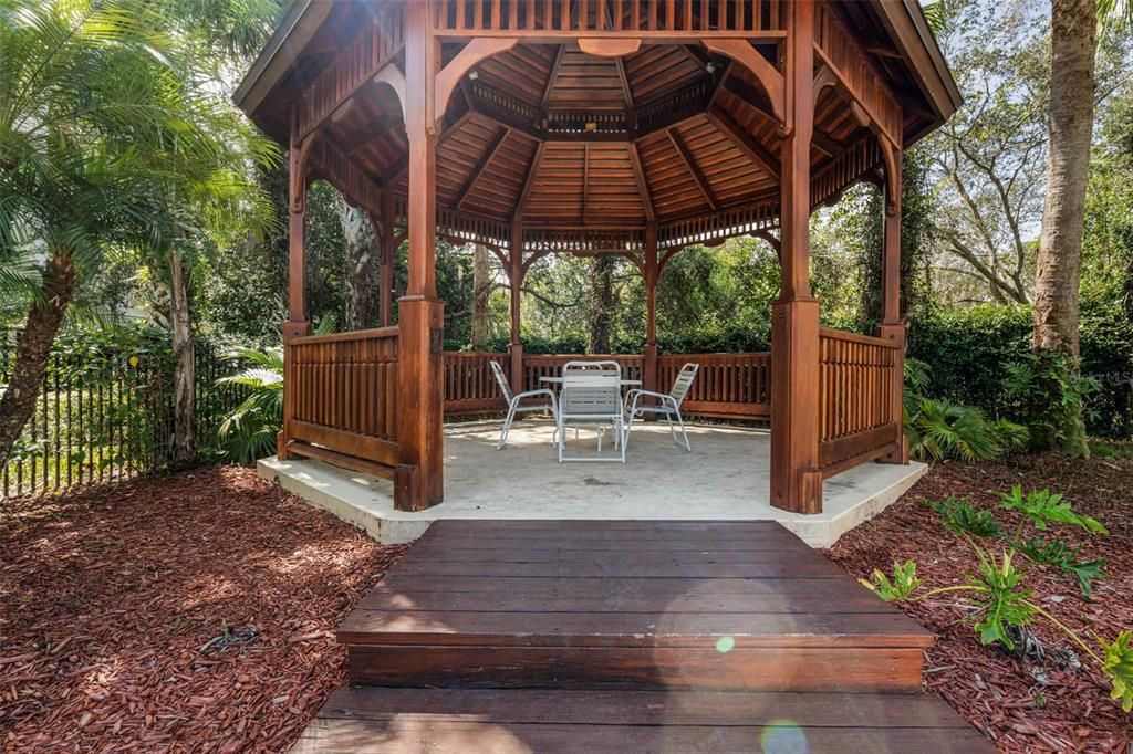 Activo con contrato: $145,000 (1 camas, 1 baños, 636 Pies cuadrados)