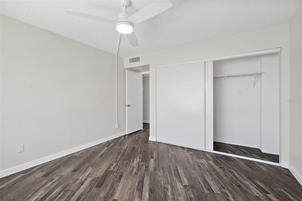 待售: $324,900 (2 贝兹, 2 浴室, 1209 平方英尺)