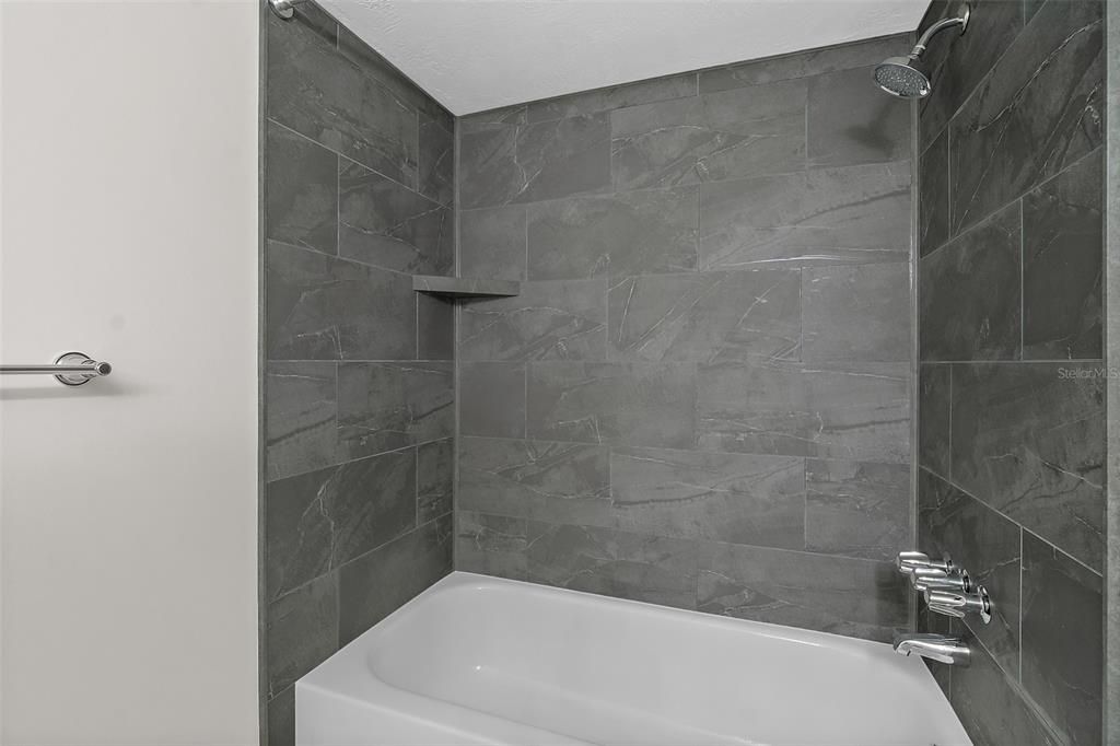 待售: $324,900 (2 贝兹, 2 浴室, 1209 平方英尺)