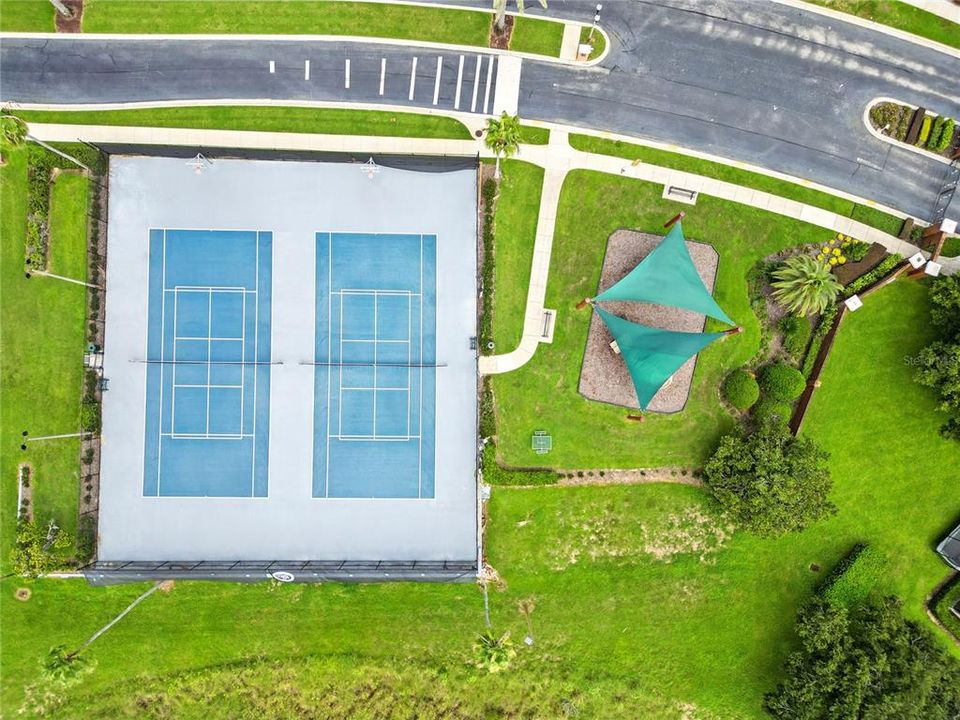 En Venta: $299,900 (3 camas, 3 baños, 1772 Pies cuadrados)