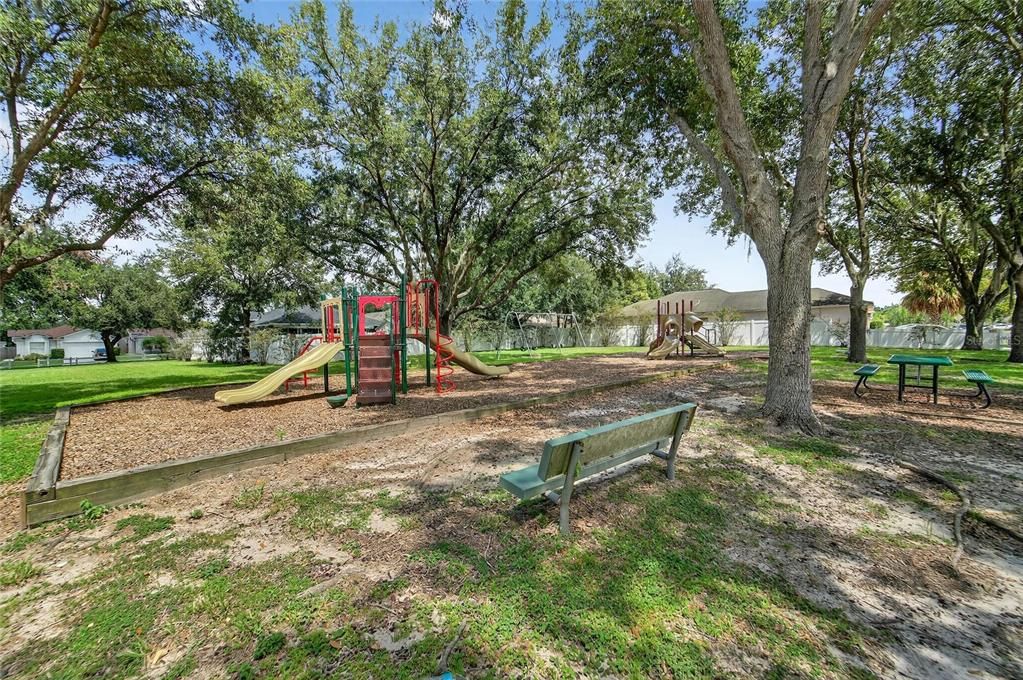 Active With Contract: $280,000 (3 beds, 2 baths, 1104 Square Feet)