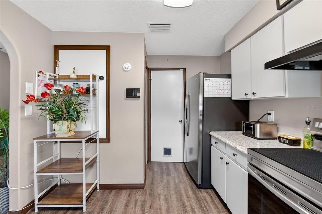 Active With Contract: $280,000 (3 beds, 2 baths, 1104 Square Feet)