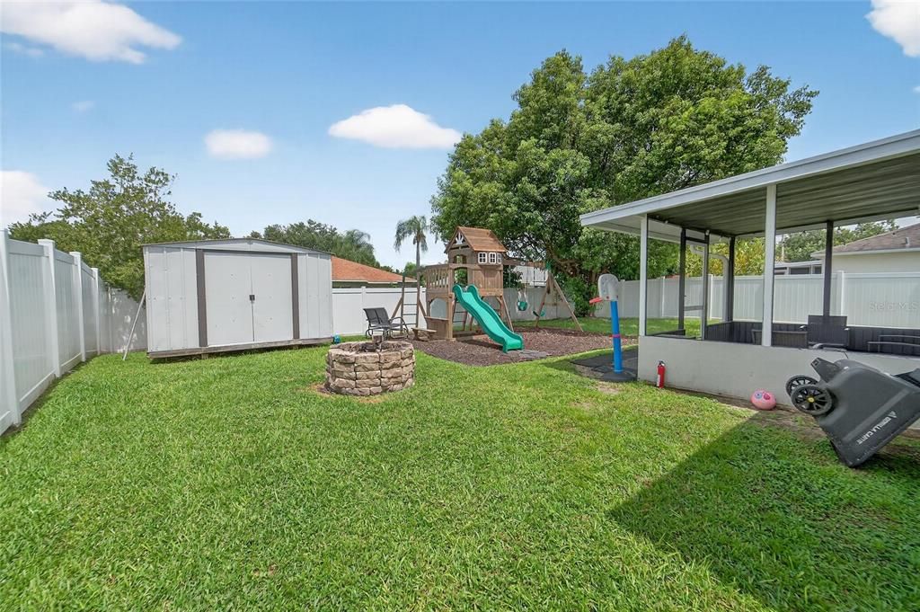 Active With Contract: $280,000 (3 beds, 2 baths, 1104 Square Feet)