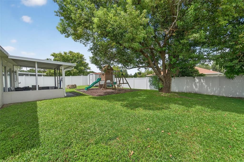 Active With Contract: $280,000 (3 beds, 2 baths, 1104 Square Feet)