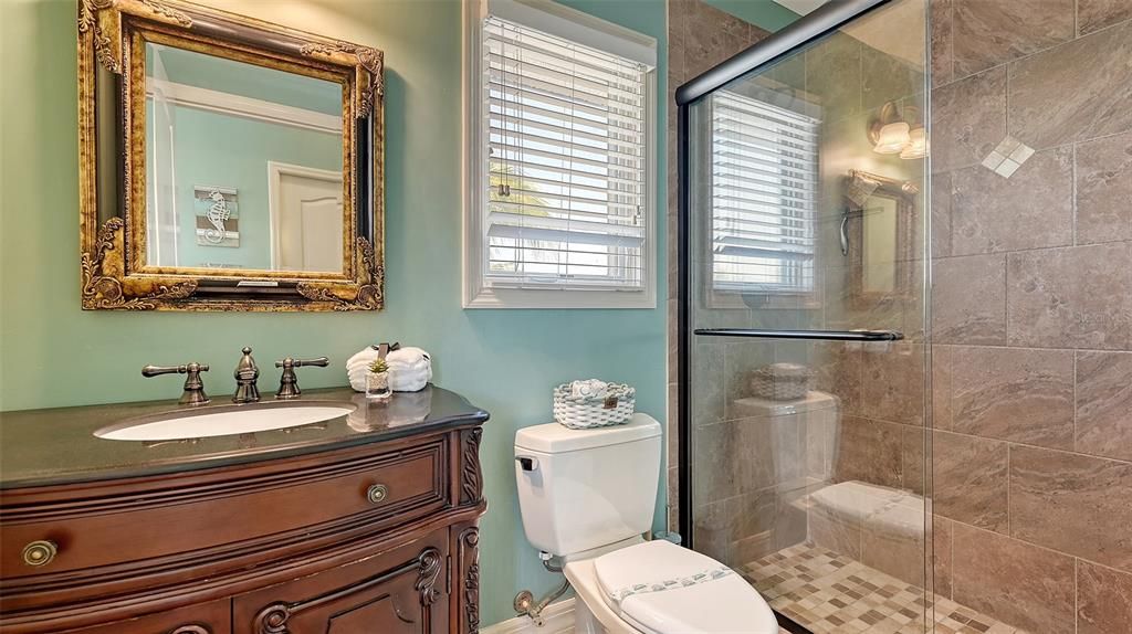 待售: $1,900,000 (3 贝兹, 3 浴室, 2016 平方英尺)