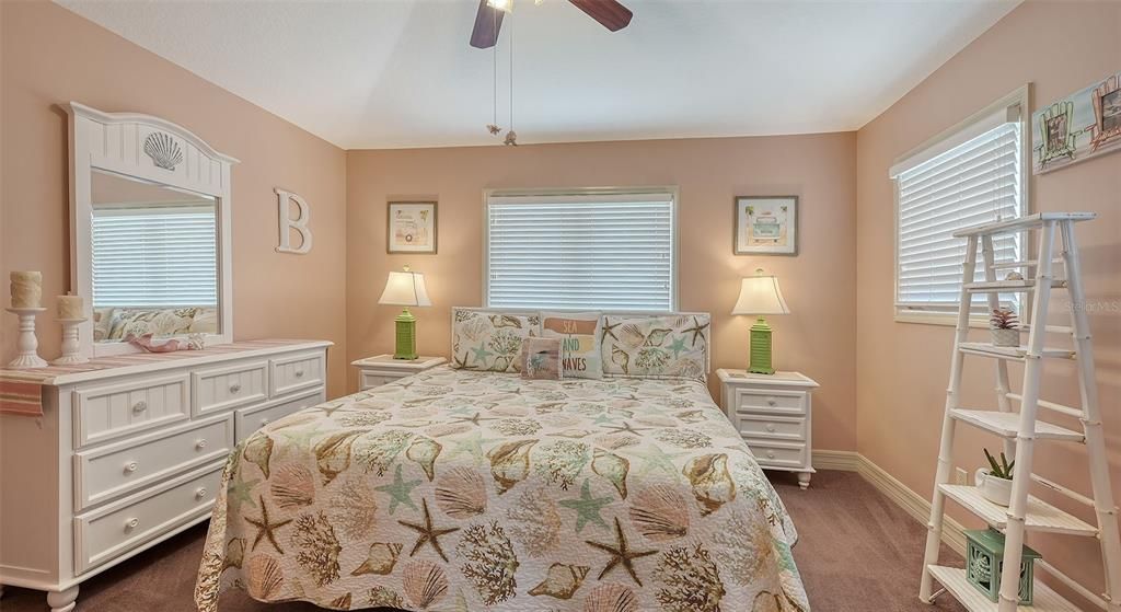 待售: $1,900,000 (3 贝兹, 3 浴室, 2016 平方英尺)