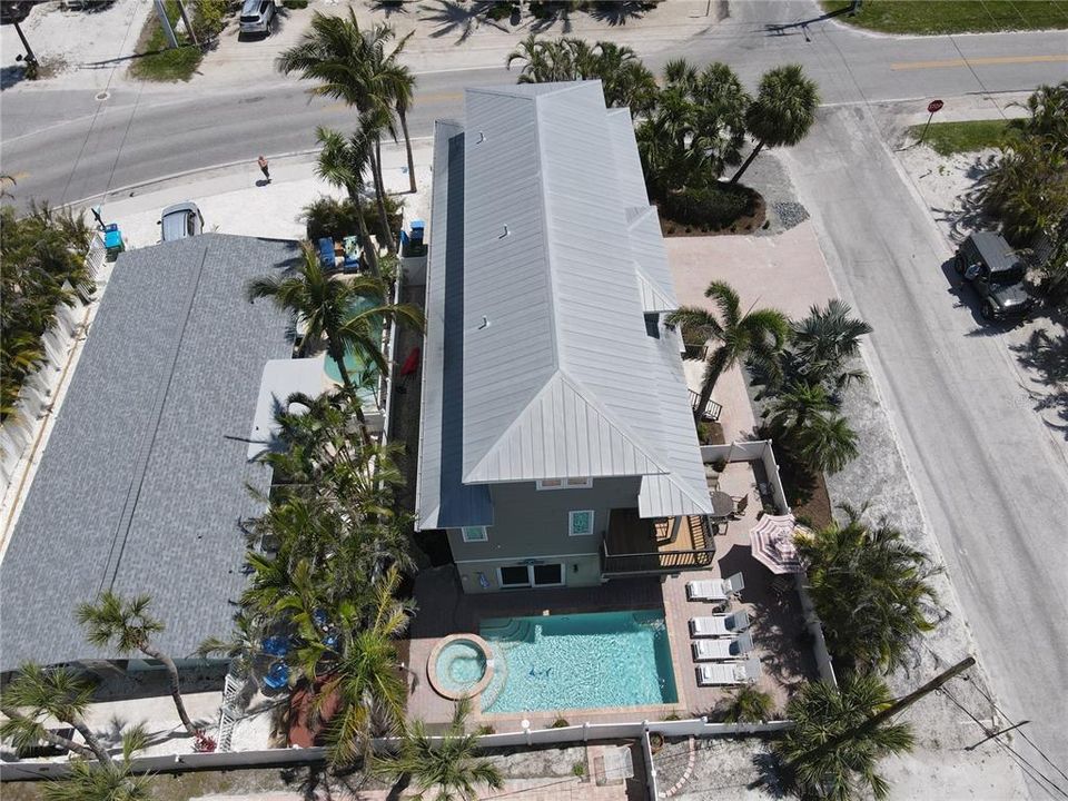 待售: $1,900,000 (3 贝兹, 3 浴室, 2016 平方英尺)