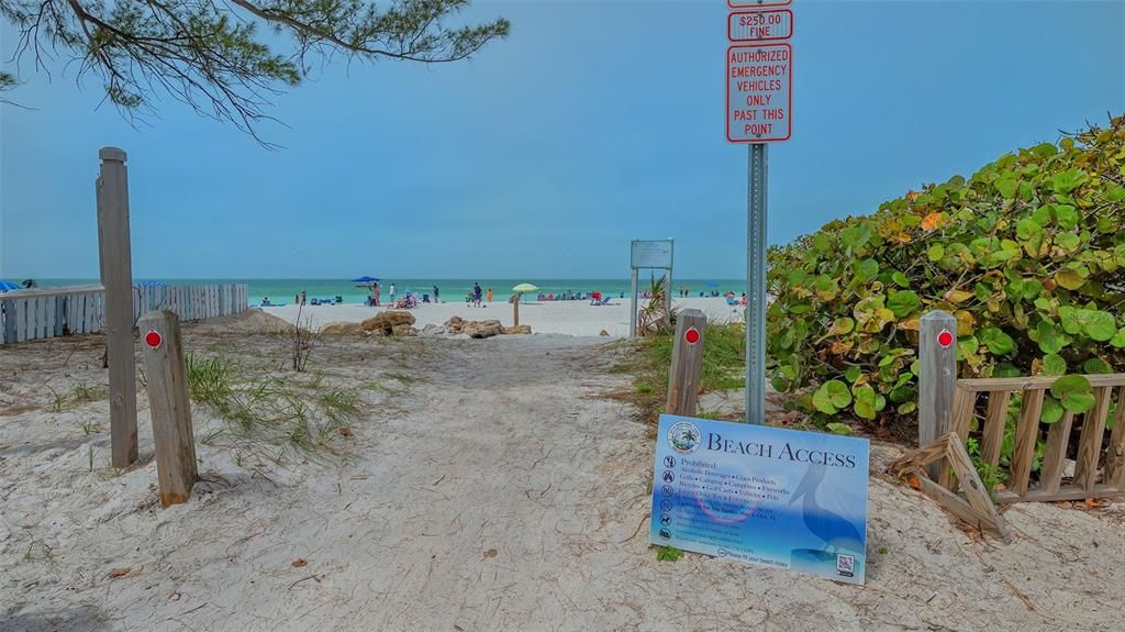 待售: $1,900,000 (3 贝兹, 3 浴室, 2016 平方英尺)