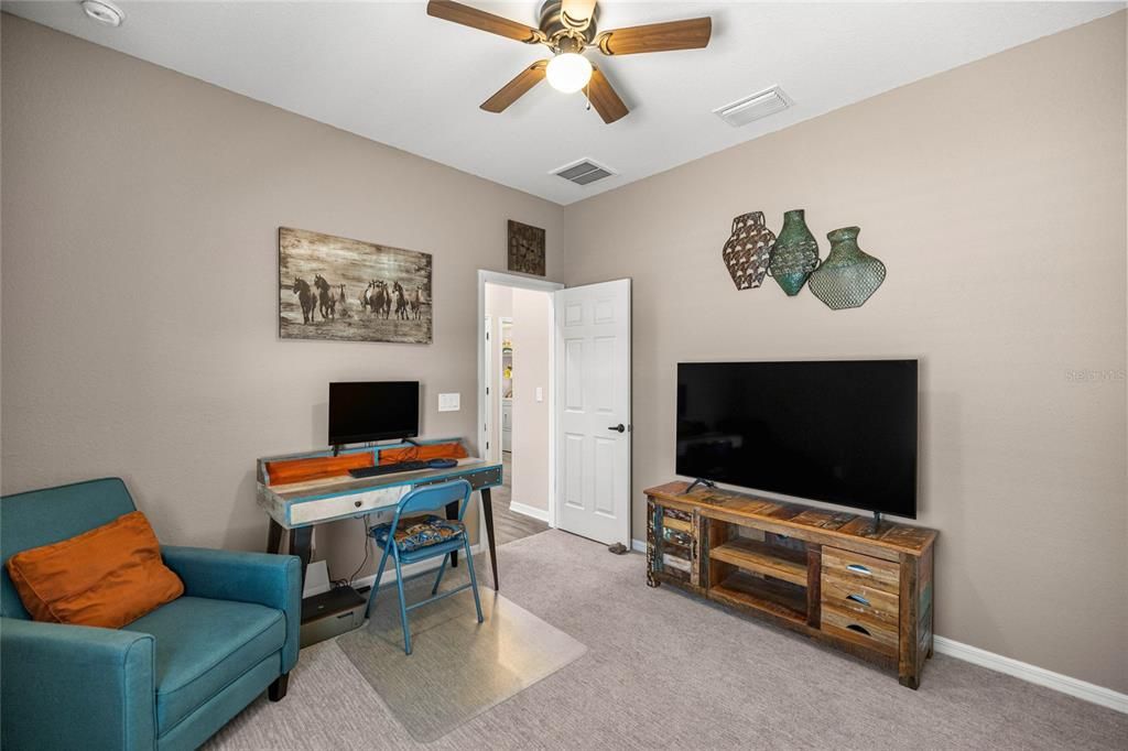 На продажу: $425,000 (4 спален, 3 ванн, 2370 Квадратных фут)