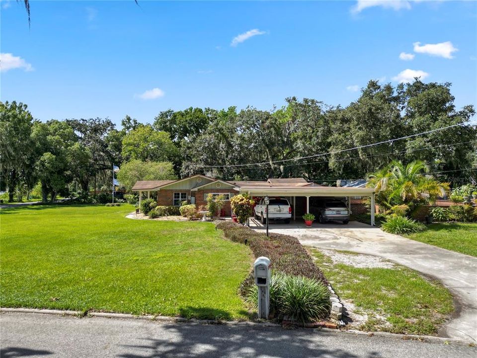 For Sale: $375,000 (3 beds, 3 baths, 2531 Square Feet)