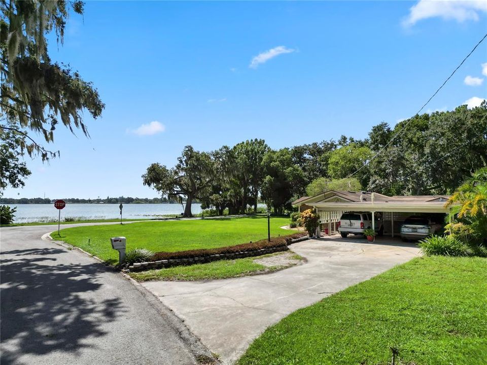 For Sale: $375,000 (3 beds, 3 baths, 2531 Square Feet)