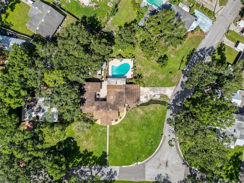 For Sale: $375,000 (3 beds, 3 baths, 2531 Square Feet)