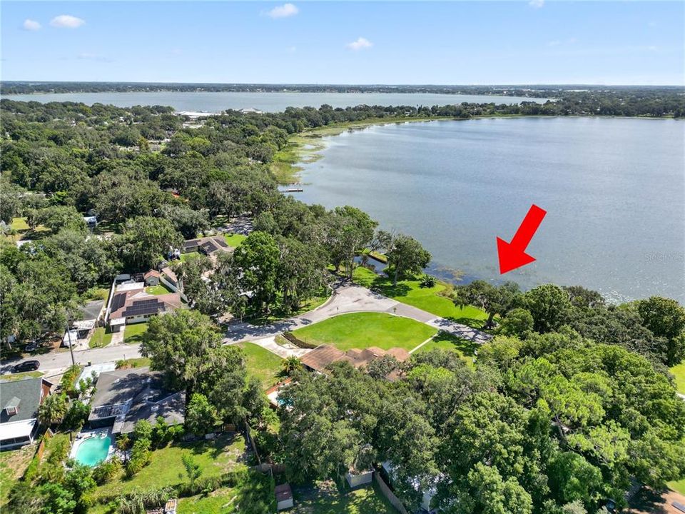 For Sale: $375,000 (3 beds, 3 baths, 2531 Square Feet)