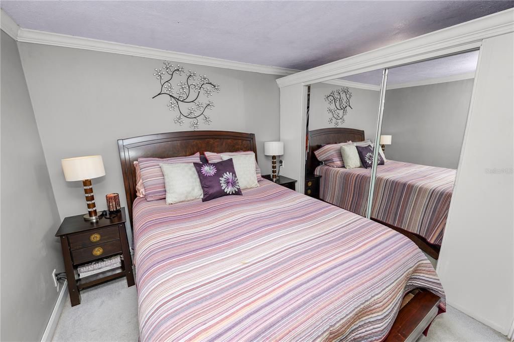 For Sale: $375,000 (3 beds, 3 baths, 2531 Square Feet)