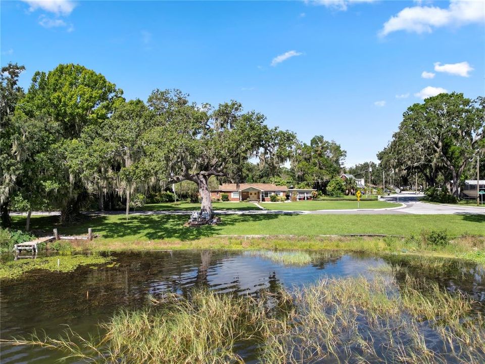 For Sale: $375,000 (3 beds, 3 baths, 2531 Square Feet)