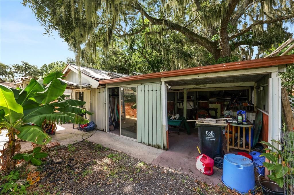 For Sale: $375,000 (3 beds, 3 baths, 2531 Square Feet)