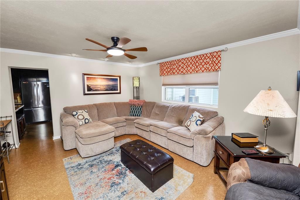 For Sale: $375,000 (3 beds, 3 baths, 2531 Square Feet)